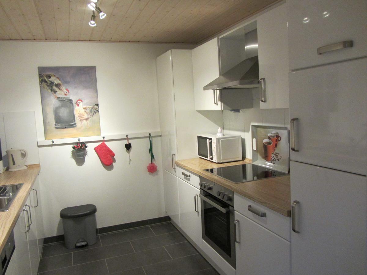 Fewo Kleine Brise Greetsiel Apartment Bagian luar foto